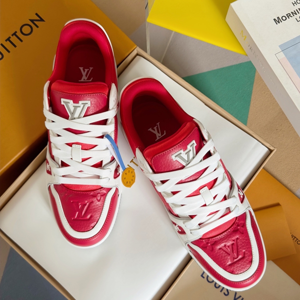 ルイヴィトン靴正面デザイン